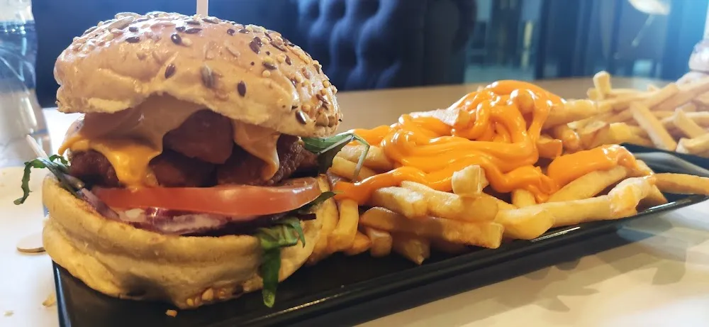 Royal Chicken Burger